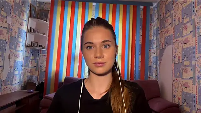 Miss Blessnyth online show from August 4, 9:15 am