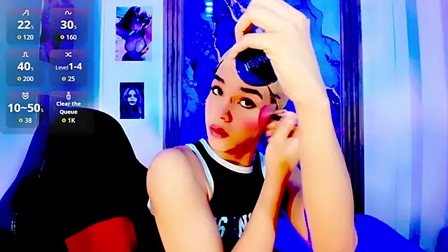 blonde queen- online show from May 18, 8:15 pm