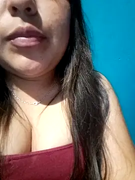 YiiZ 019 online show from March 15, 3:52 am