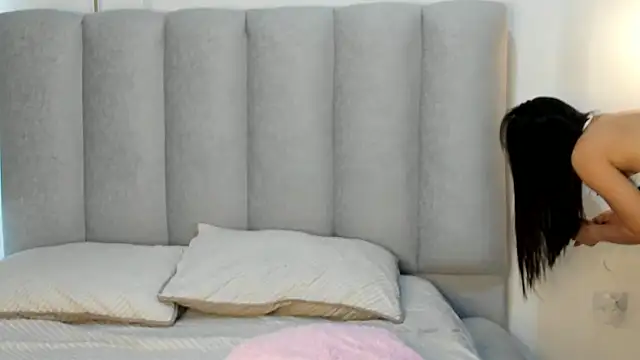 Valentina lux1 online show from May 30, 9:22 pm