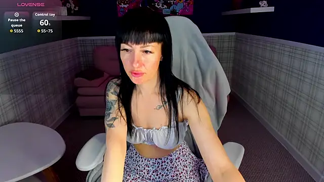 Nika Blaze online show from May 8, 1:20 am