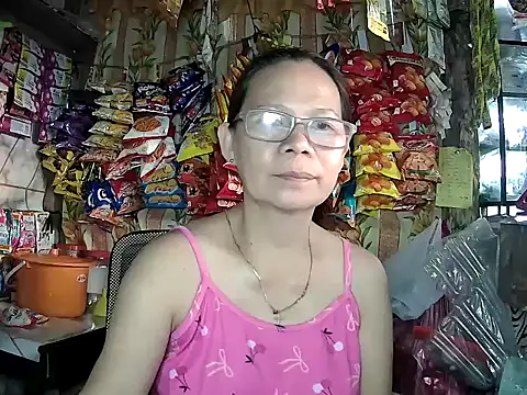 mommylicious 23 online show from May 13, 9:42 pm