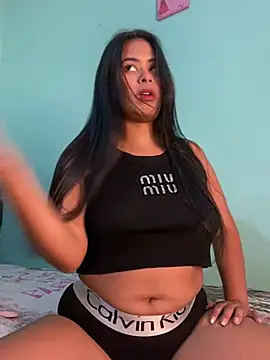 lucirganaxxx online show from July 24, 2:20 am