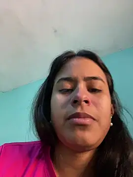 lucirganaxxx online show from August 6, 4:52 am