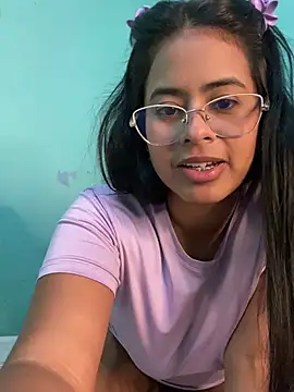 lucirganaxxx online show from July 5, 4:19 am