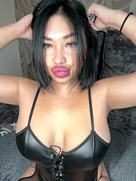 LaaadyDaaamn online show from March 22, 1:17 pm