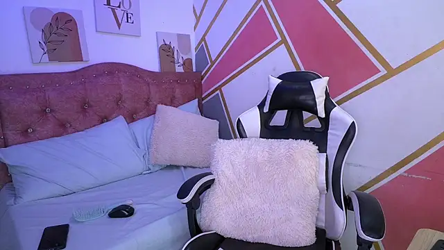 Alexxa cutie online show from June 4, 3:05 pm