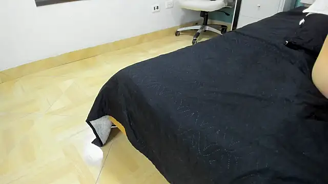 victoria cutee online show from April 16, 9:14 pm