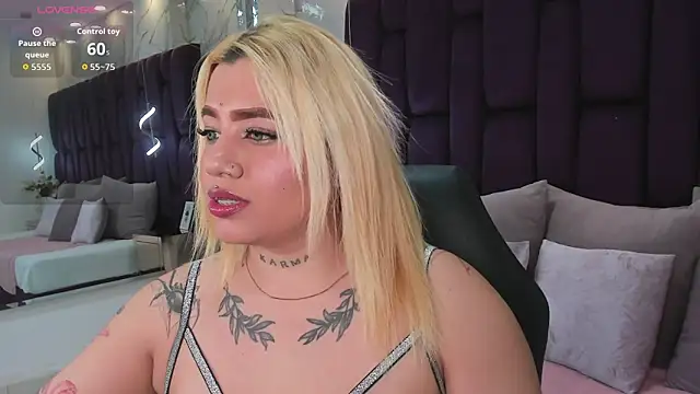 milamonroyy online show from April 4, 2:43 am