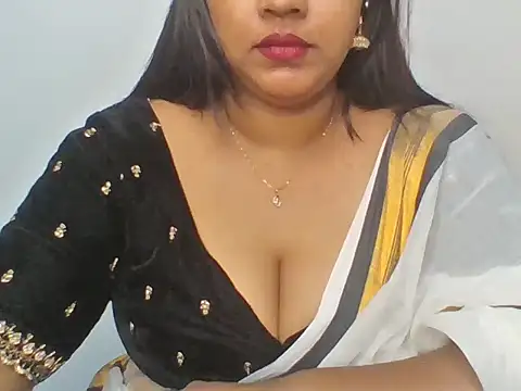Lucky Meenu online show from May 7, 7:06 pm