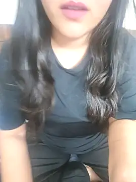 neelam rawat online show from July 5, 8:14 pm