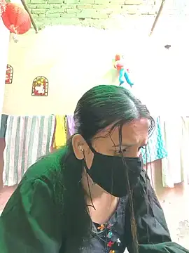 REENA-STRIP online show from May 14, 6:30 am