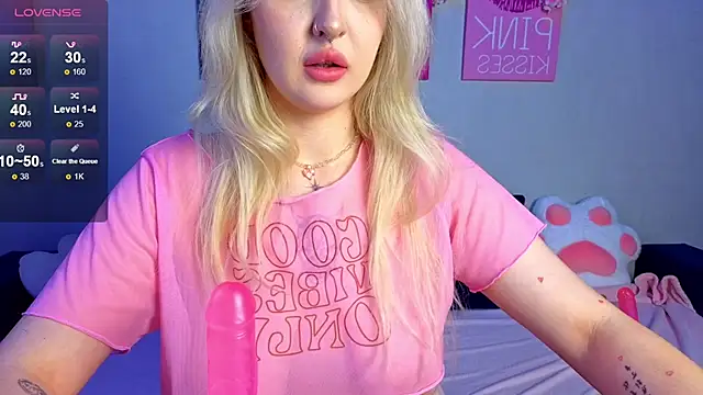 BlondieSummer online show from June 26, 6:42 pm