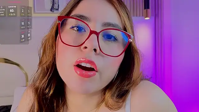 Renata Jones1 online show from May 14, 4:35 pm