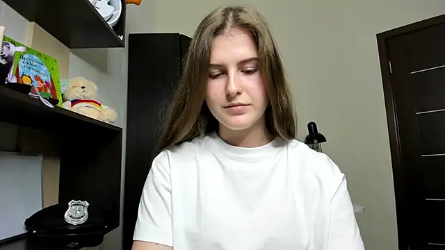 OhMyAlice online show from April 28, 6:56 pm