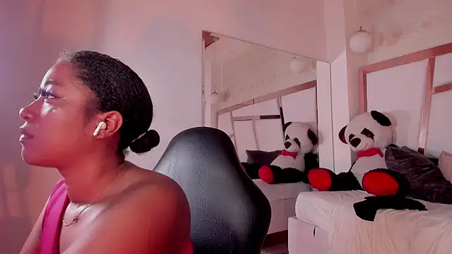 mia rouxx1 online show from July 9, 6:49 am