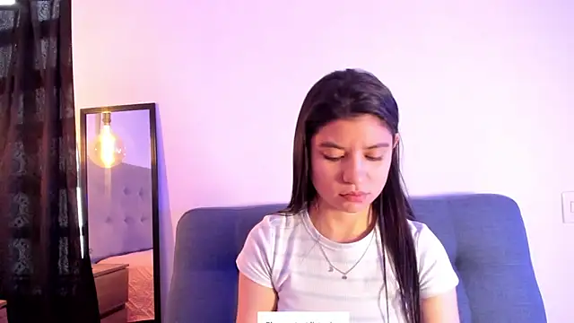 LindaCatalina  online show from April 6, 1:01 pm