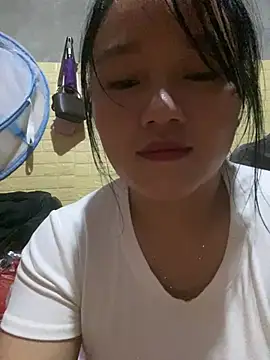 Annaxyz online show from March 28, 5:34 pm