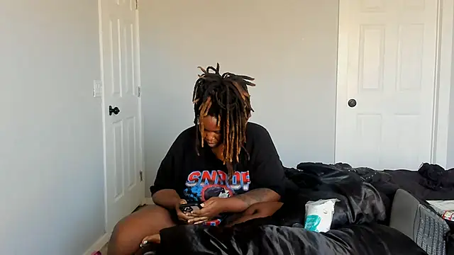 locsofchocolate online show from June 1, 6:53 pm