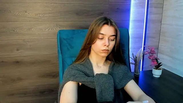 LynnWalker online show from March 23, 1:39 pm