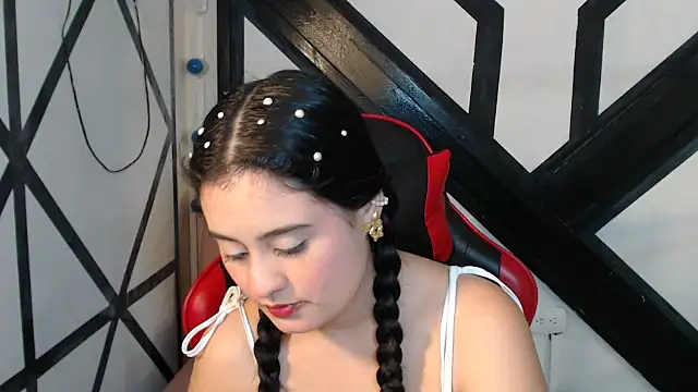 gabriela tm1 online show from June 1, 1:02 pm