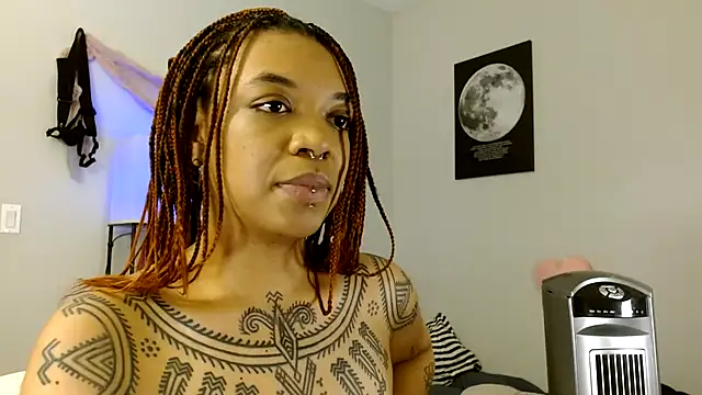 solifaye online show from March 22, 12:16 am