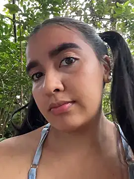 HaileyBiieber online show from March 25, 8:23 pm