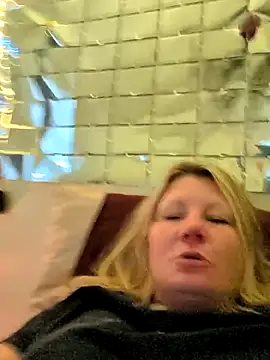trippsgotlips online show from June 13, 2:36 pm