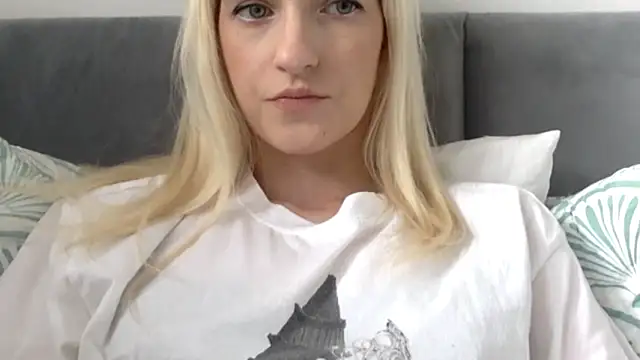 NovaFlirt online show from March 31, 10:26 am