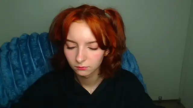 Butterfly Milly online show from March 26, 2:52 pm