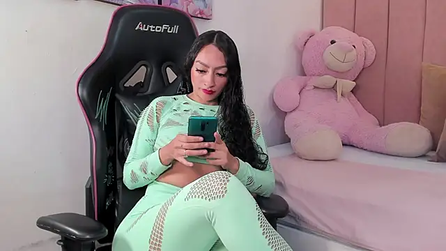 natalia vela online show from May 21, 12:25 pm