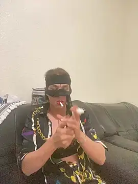 Ashwak trans online show from May 10, 8:55 pm