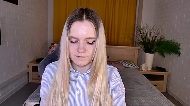 SherriButlers online show from April 25, 12:41 pm