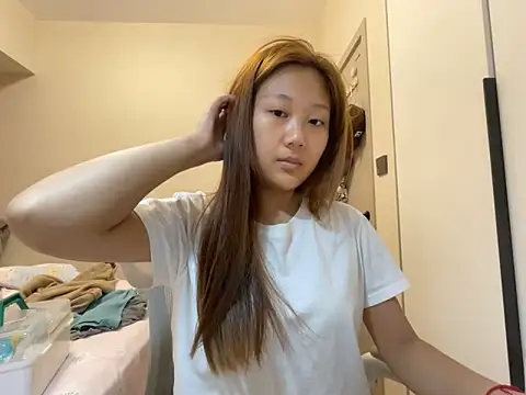 tutu512 online show from May 4, 2:43 pm
