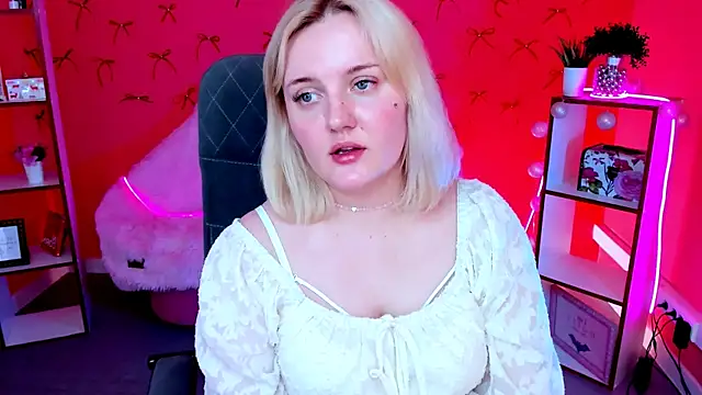 KathyBriggs online show from March 27, 8:26 am