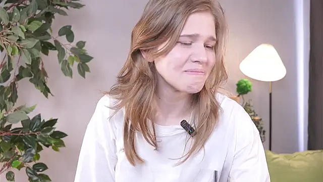 JosefaDonelan online show from March 30, 7:19 am