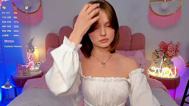 MariLew online show from June 14, 5:52 am