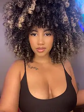 Kendra curly online show from August 6, 6:42 am