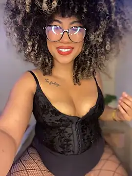 Kendra curly online show from August 7, 7:04 am