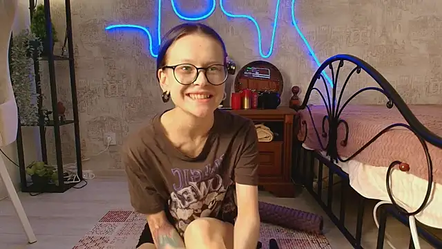 Shee Sheega online show from May 15, 3:32 am