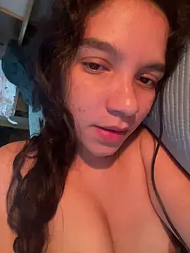 Morena  Florr online show from April 13, 9:26 pm