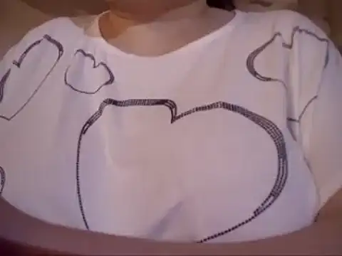 Bonnie Jade online show from April 7, 9:39 pm