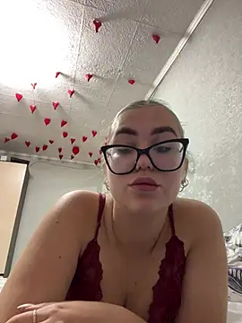 MissAuroraX online show from May 16, 10:42 pm