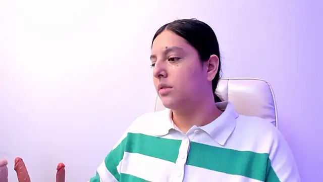 Arihanna London online show from May 6, 3:43 am