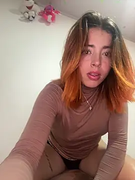 cattleya Louise online show from May 29, 4:54 am
