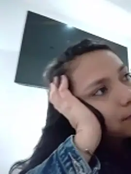 scarletmouse online show from March 30, 1:22 pm