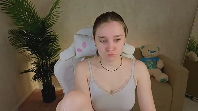 SweetieBlush online show from April 28, 1:25 am