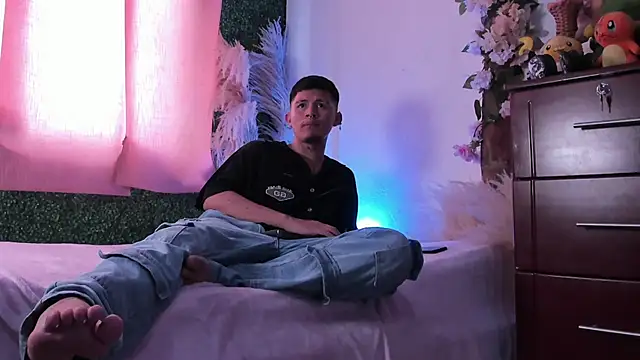 Blaze Star online show from March 30, 1:11 pm