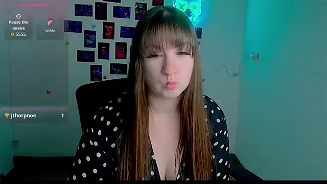 Tiffani Angel online show from May 6, 5:55 am