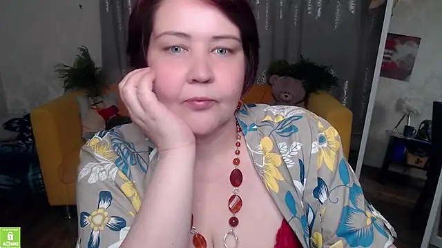 QUEEN02030 online show from June 17, 10:16 am